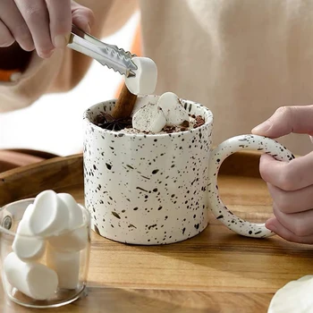 Чашата за кафе за Закуска 450 мл мляко и Млечни Керамични Чаши Кратък Абстрактен Дизайн на Ръчно изработени Овесени ядки, Какао Десерт, Чаша за Изискан Подарък Чаша за Приятел